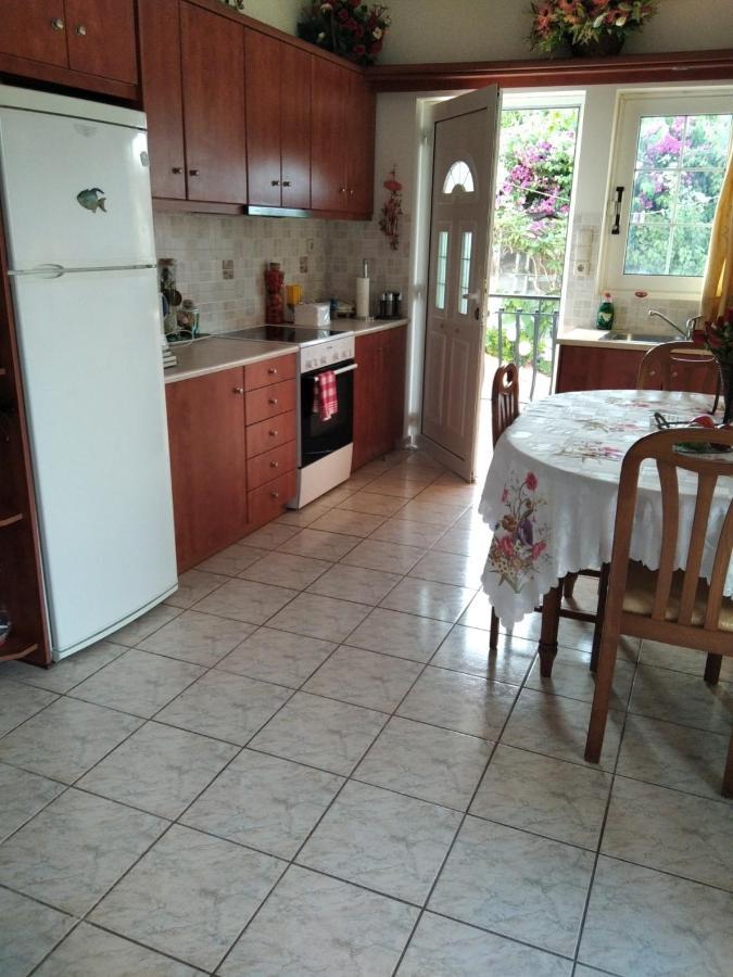 아르고스톨리온 Elenh House 아파트 외부 사진