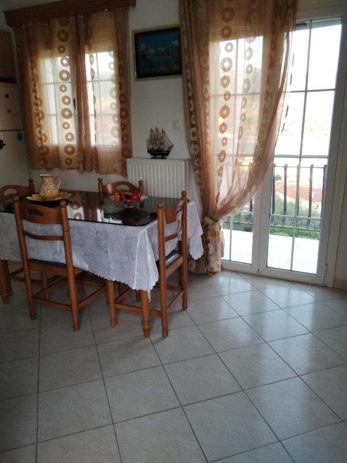 아르고스톨리온 Elenh House 아파트 외부 사진